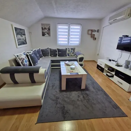 Apartment Iman